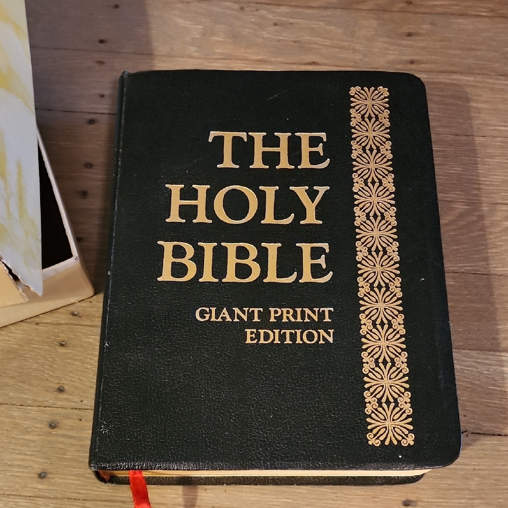Bible: Windsor Giant Print -VINTAGE 1975 -King James Version